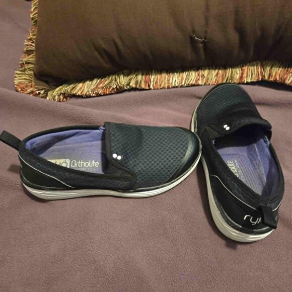 Ryka Water Repellent Slip-Ons Ava Black Size 7.5 - Picture 6 of 10